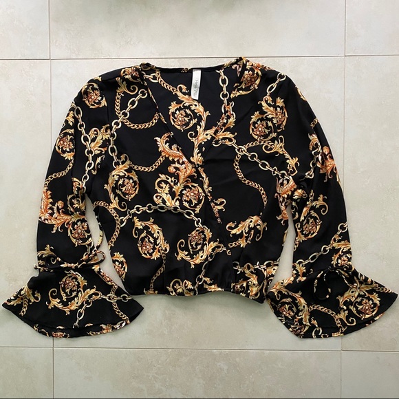 hello miss Tops - Flare Sleeve Blouse with Black/Gold Chain Pattern